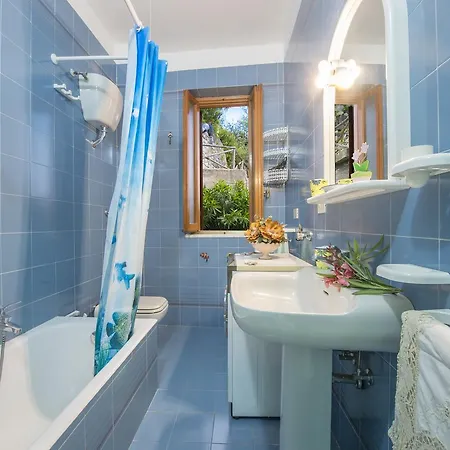 Fragola Apartment